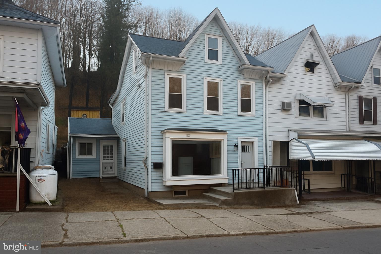 NEW MINERSVILLE - Residential Lease