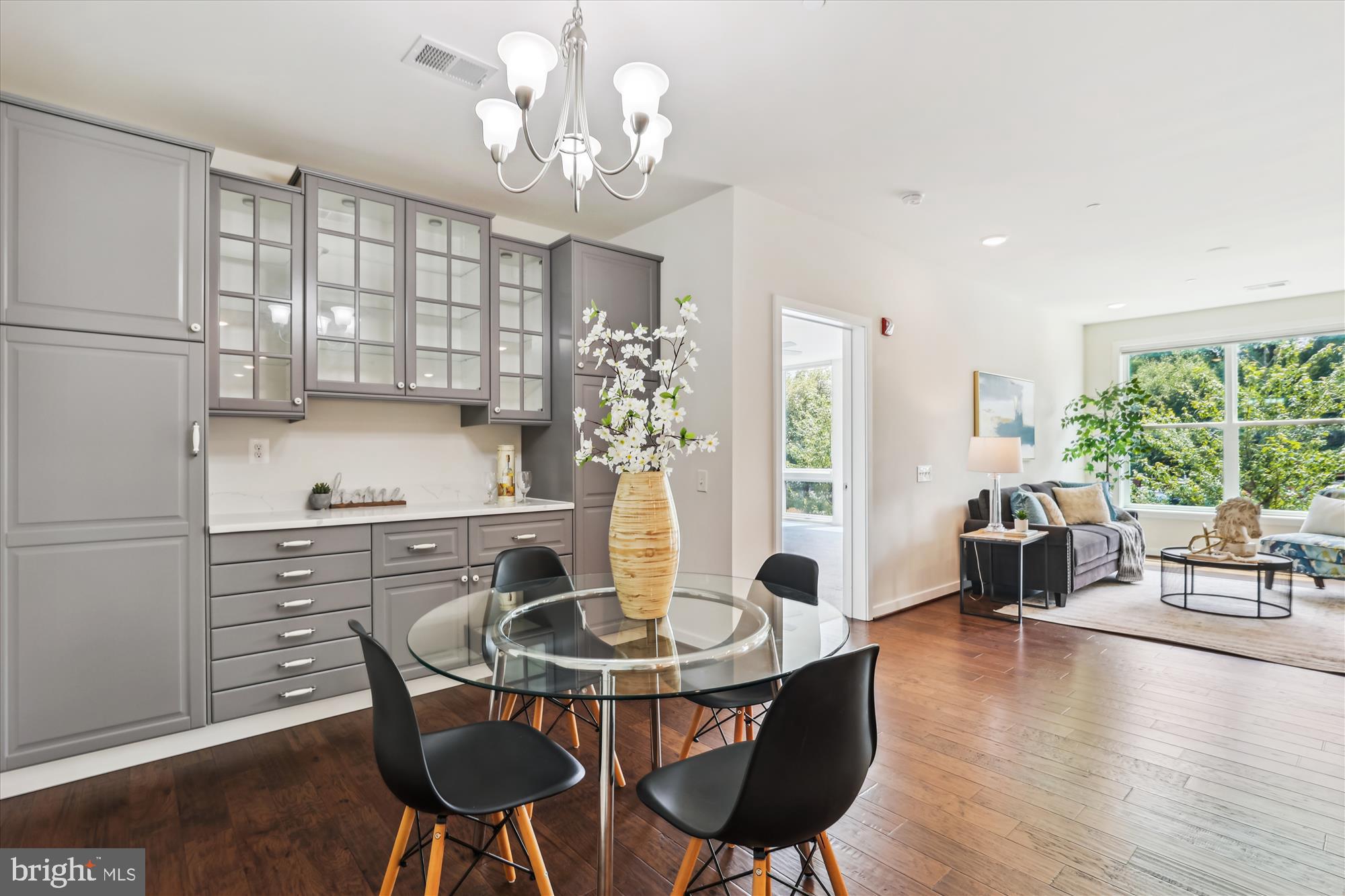 MOUNT VINEYARD - Residential