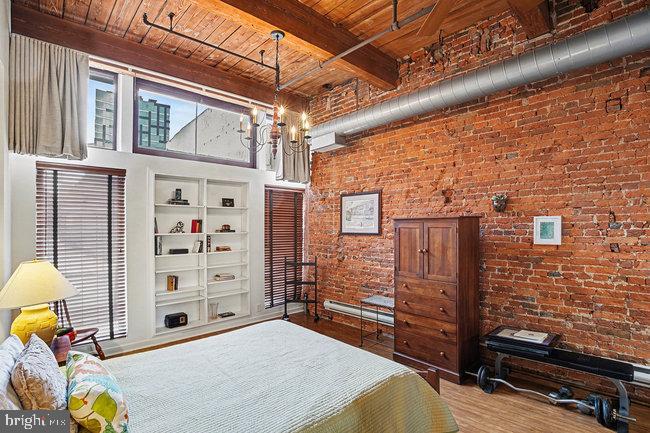 OLD CITY - Residential