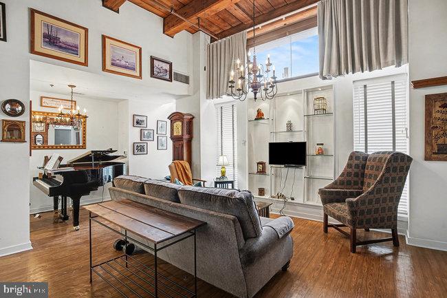 OLD CITY - Residential