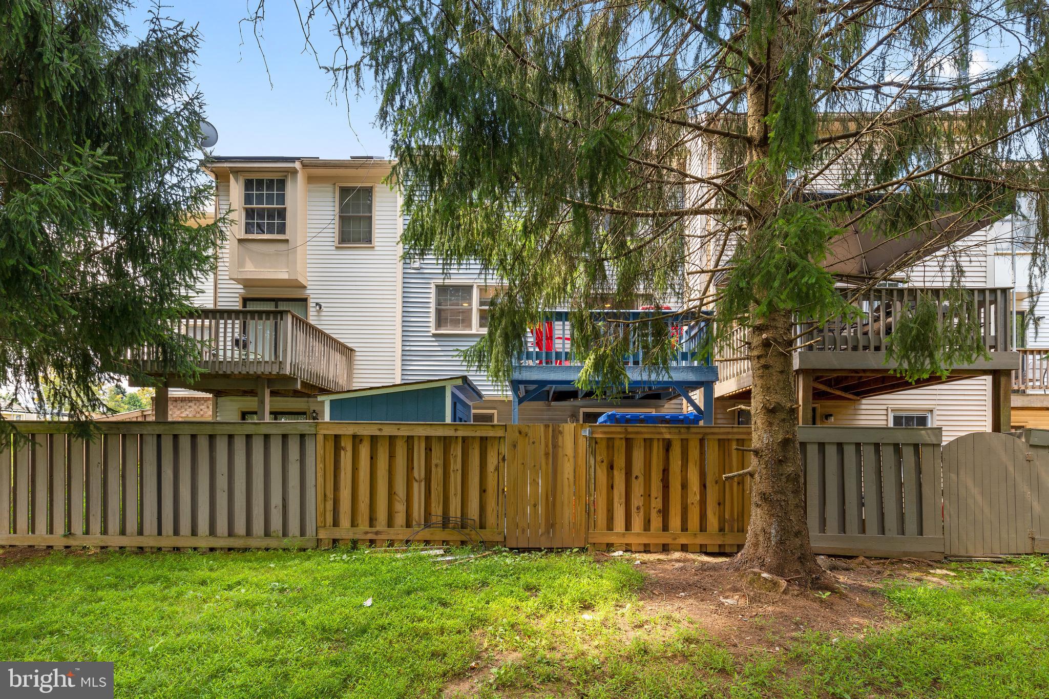 SUFFOLK PLACE - Residential