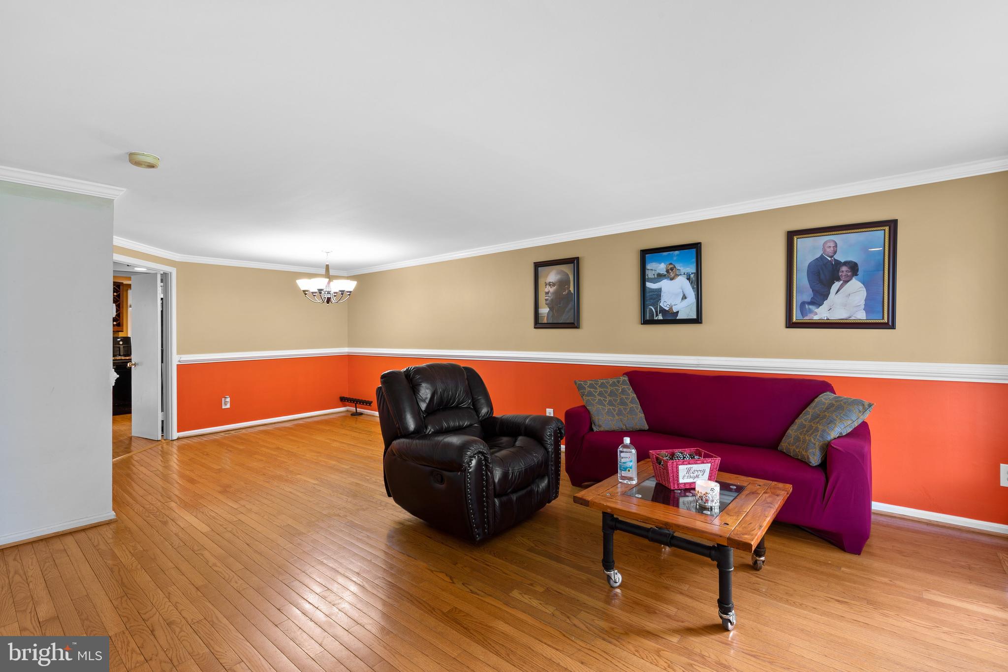 SUFFOLK PLACE - Residential