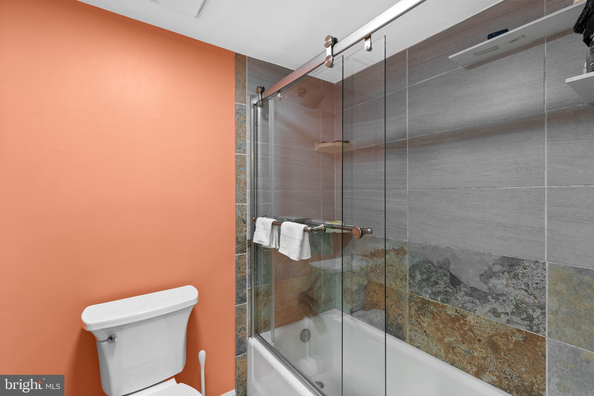 SUFFOLK PLACE - Residential