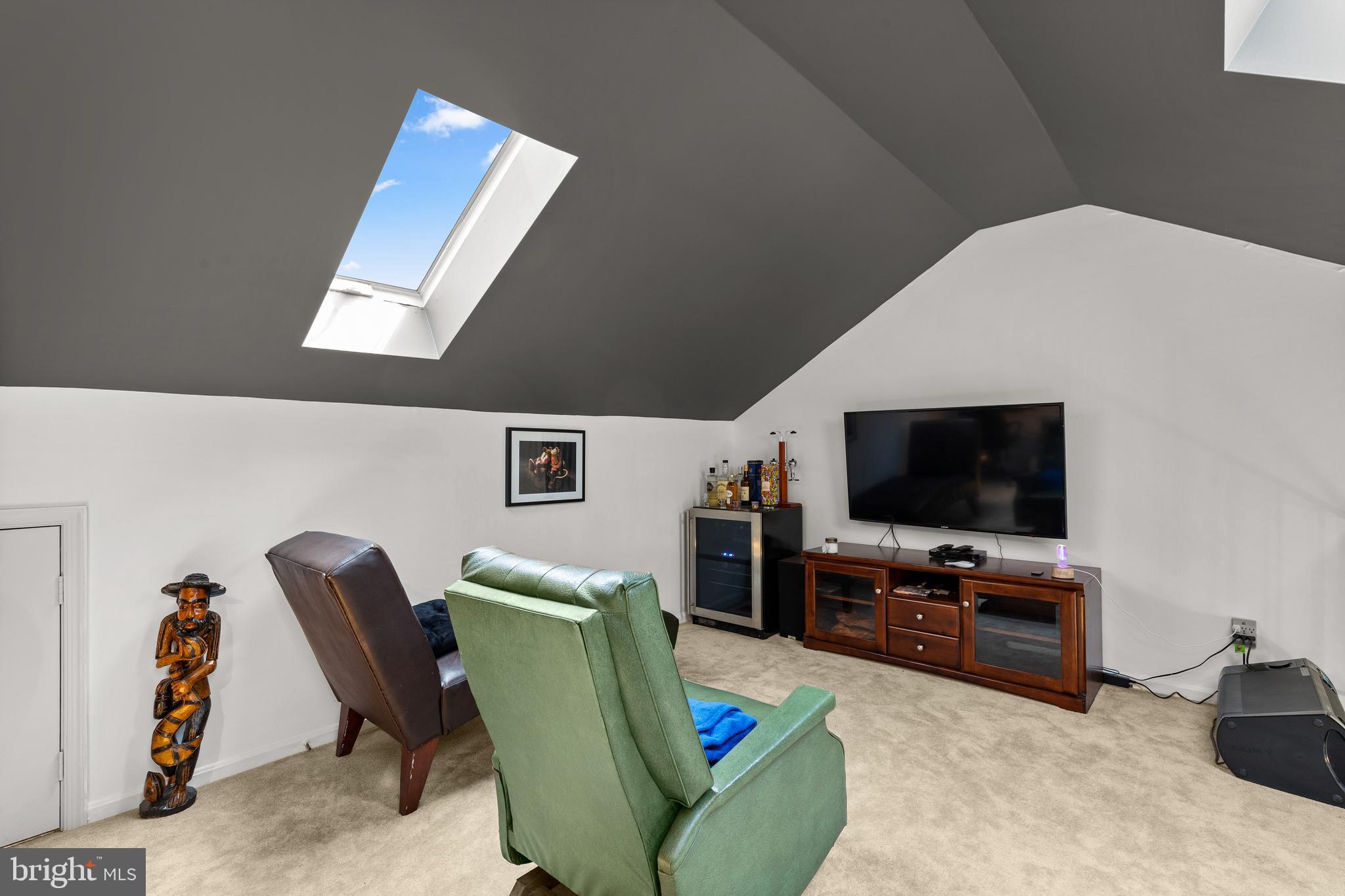 SUFFOLK PLACE - Residential