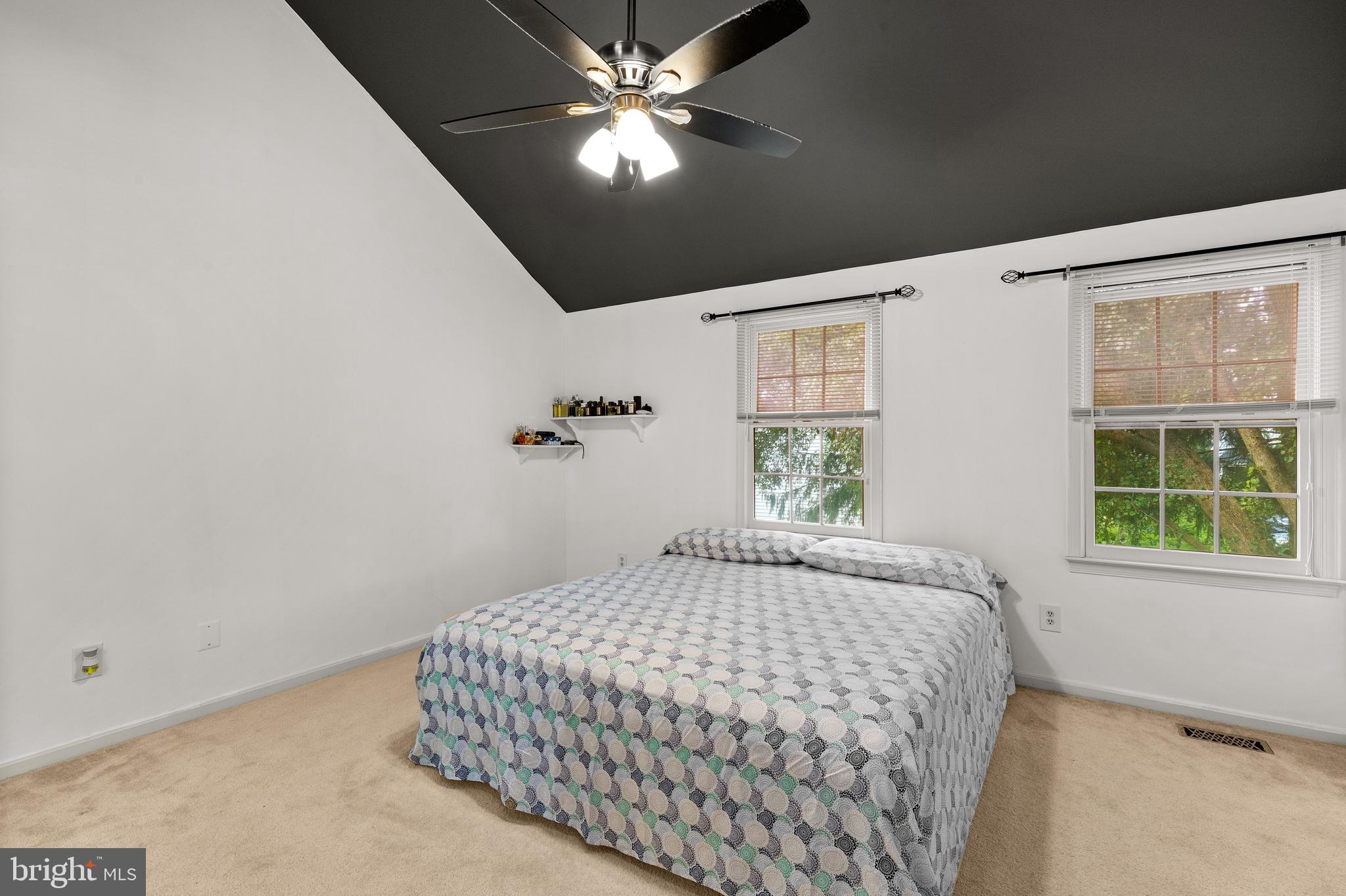 SUFFOLK PLACE - Residential