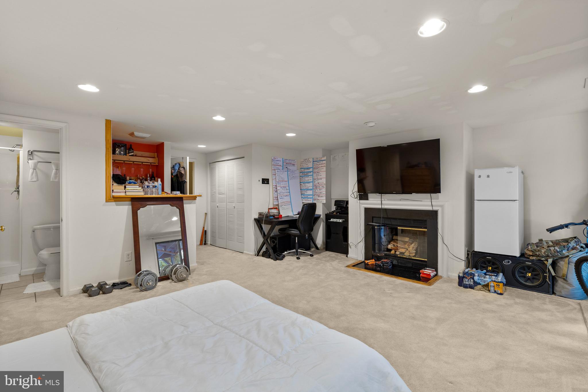 SUFFOLK PLACE - Residential