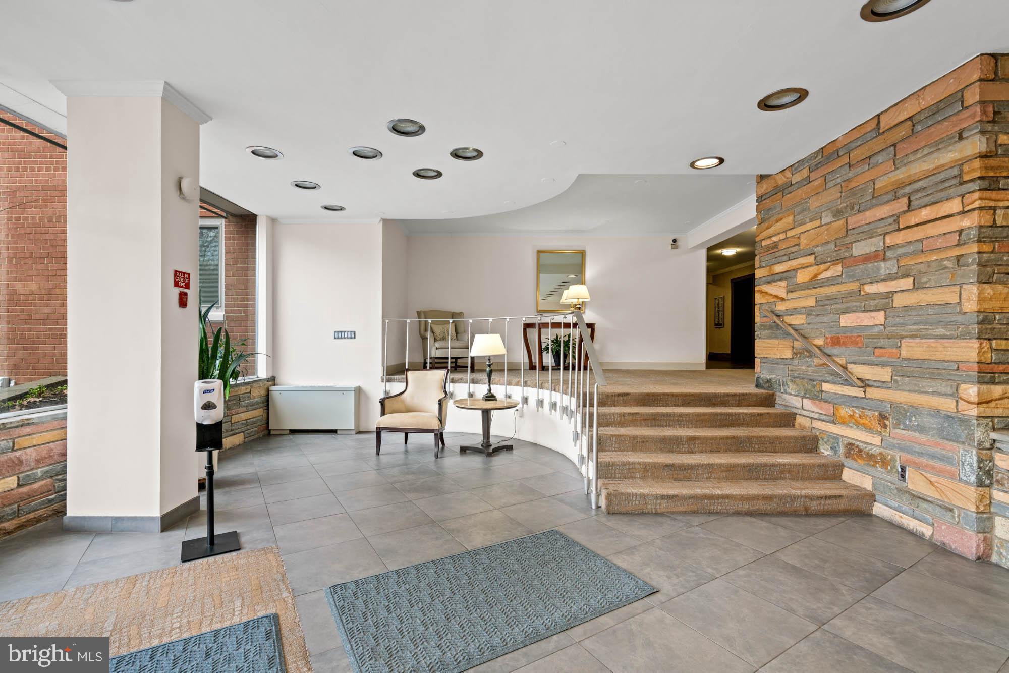 KENWOOD HOUSE - Residential