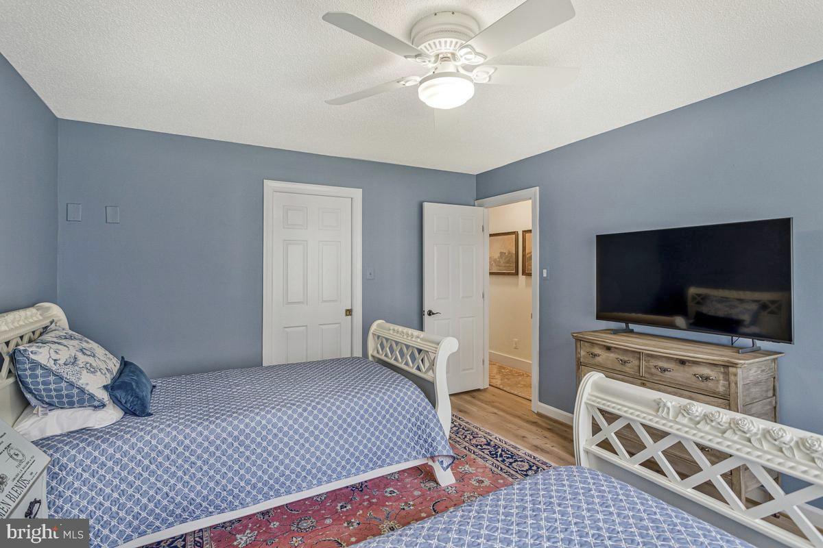 SWAN POINT SUB - Residential