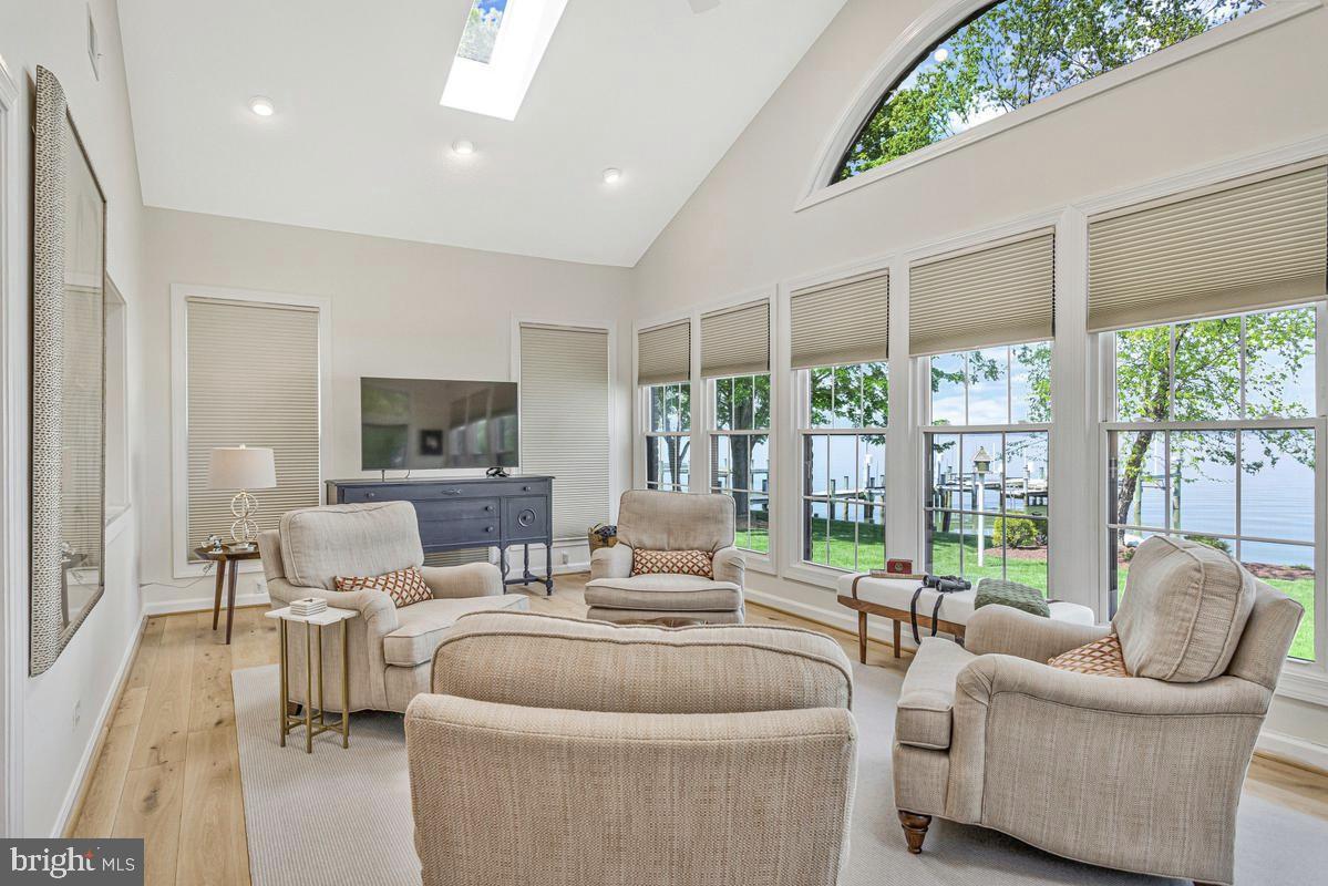 SWAN POINT SUB - Residential