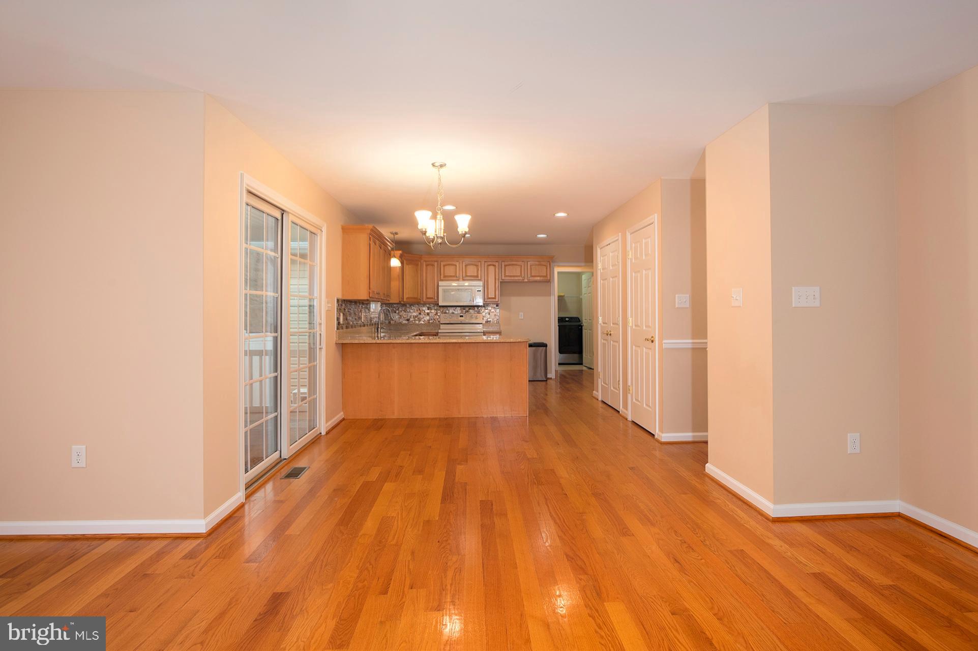 ESTATES AT AUTUMN WOODS - Residential