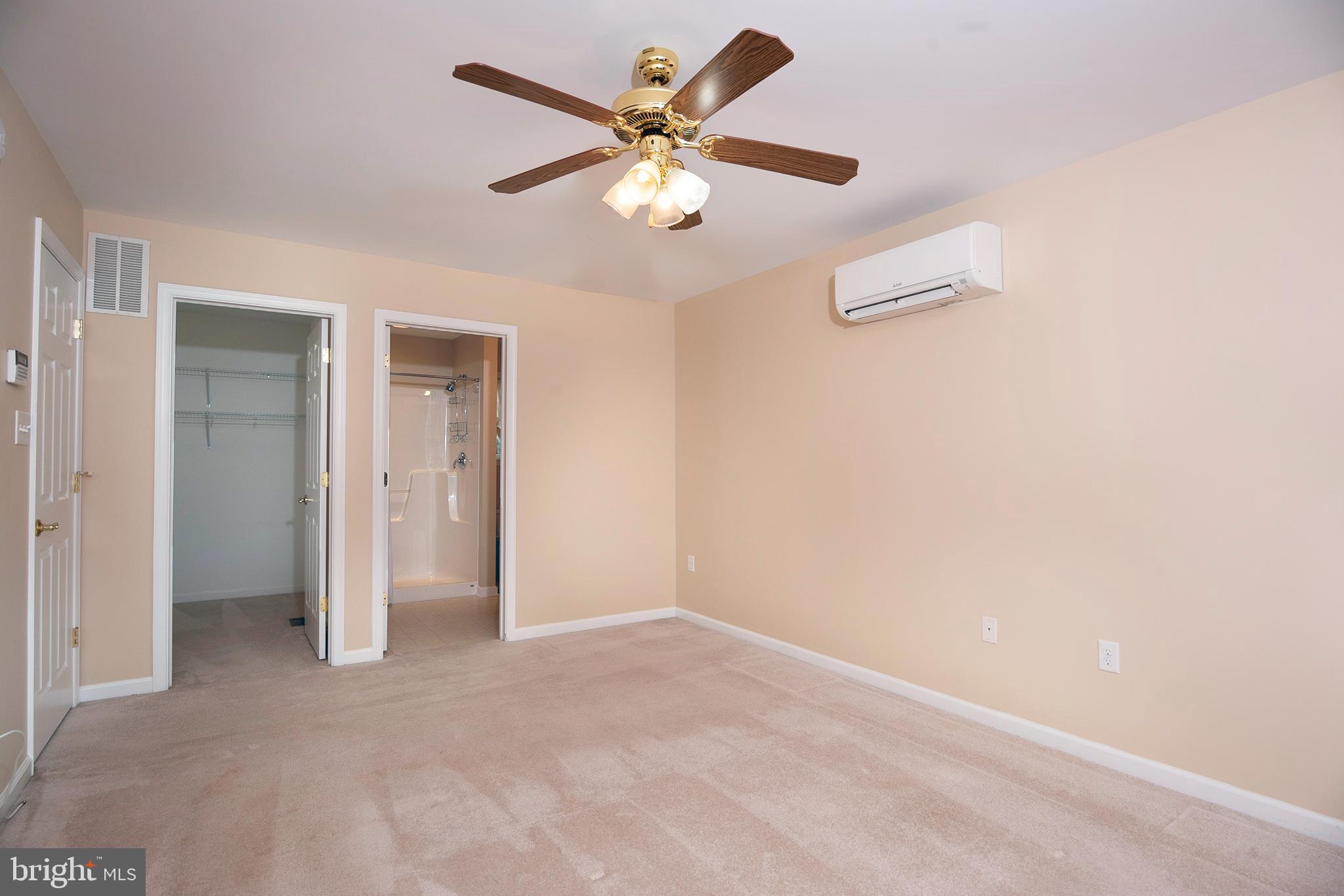 ESTATES AT AUTUMN WOODS - Residential