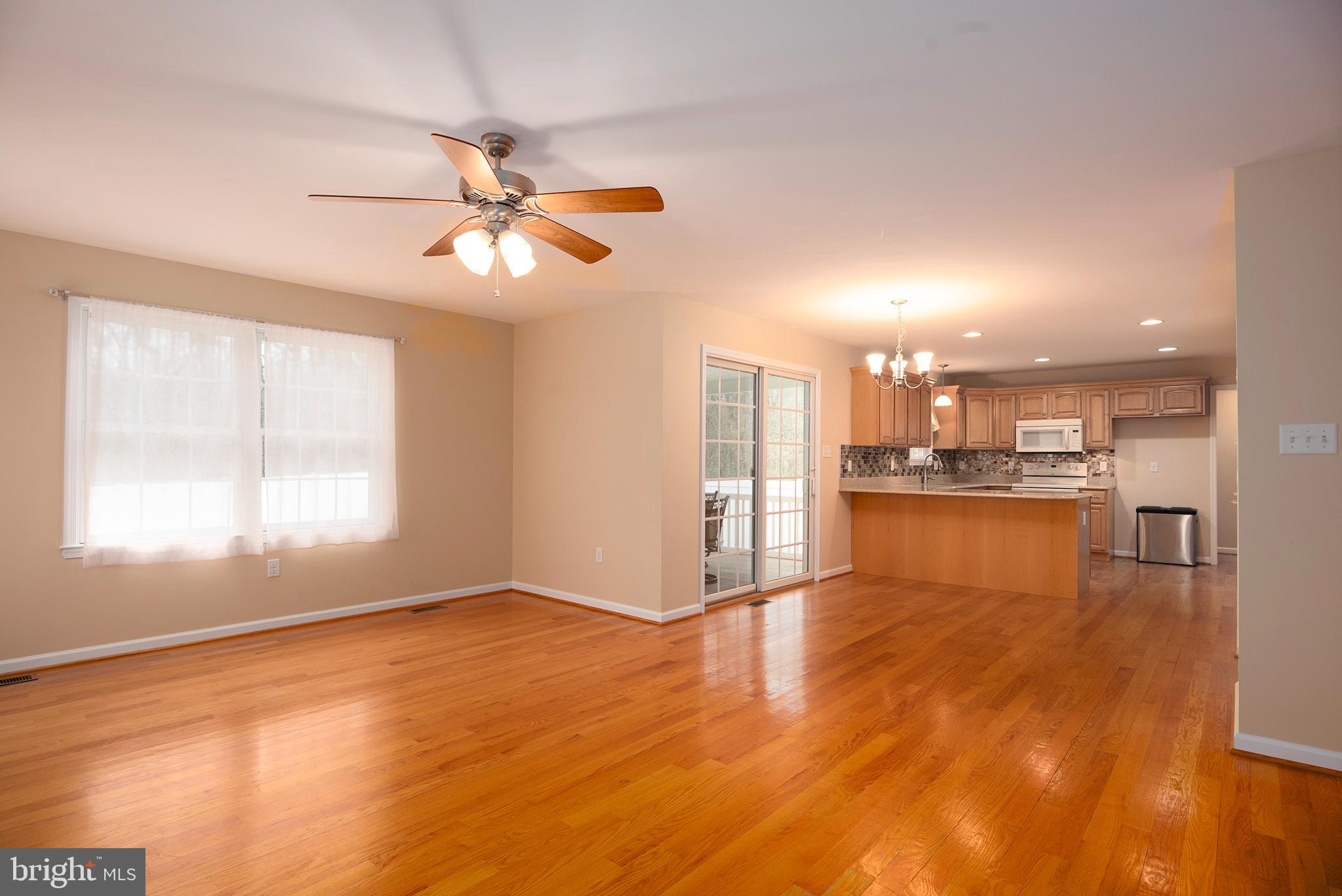 ESTATES AT AUTUMN WOODS - Residential