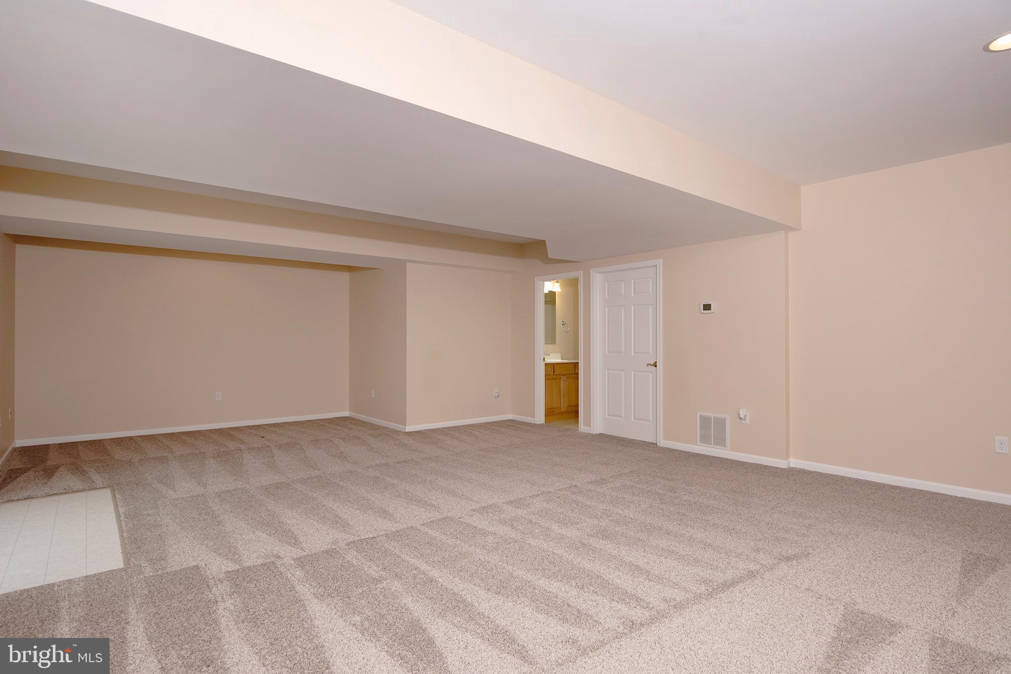 ESTATES AT AUTUMN WOODS - Residential