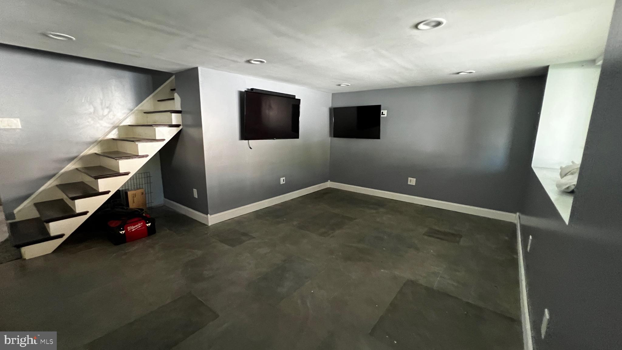 WALTON PARK - Residential