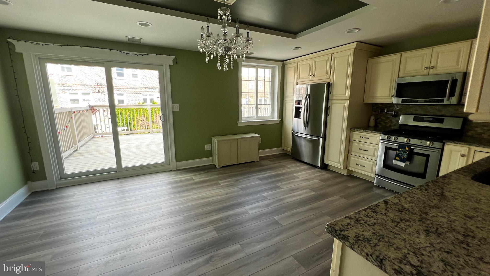 WALTON PARK - Residential