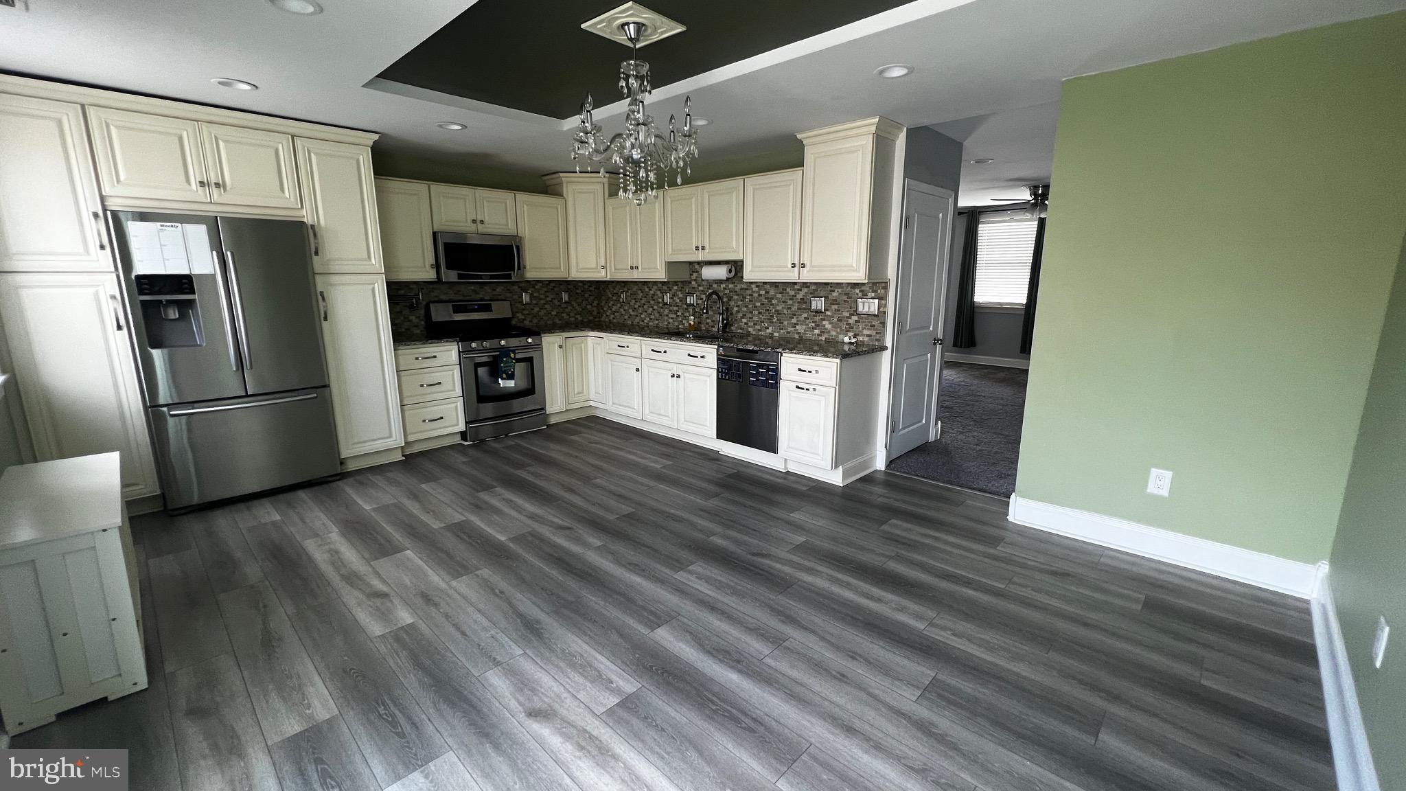 WALTON PARK - Residential