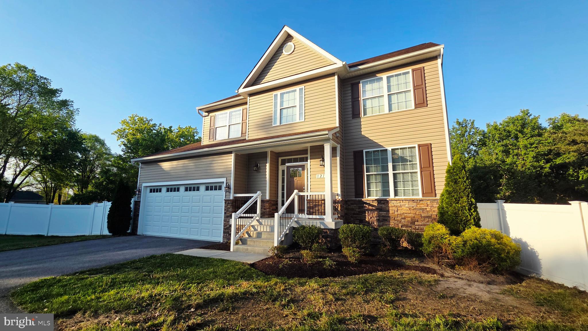 1215 SCATTERED PINES COURT