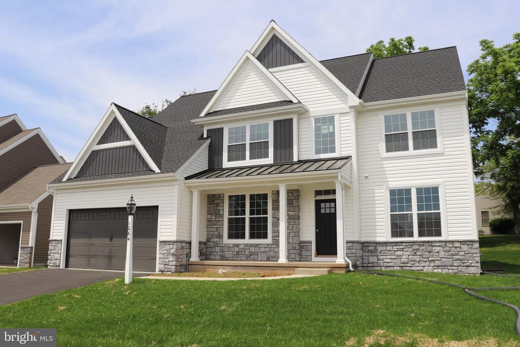 Photo of 1064 Greenview Drive #31, LANCASTER, PA 17601 (MLS # PALA2046398)