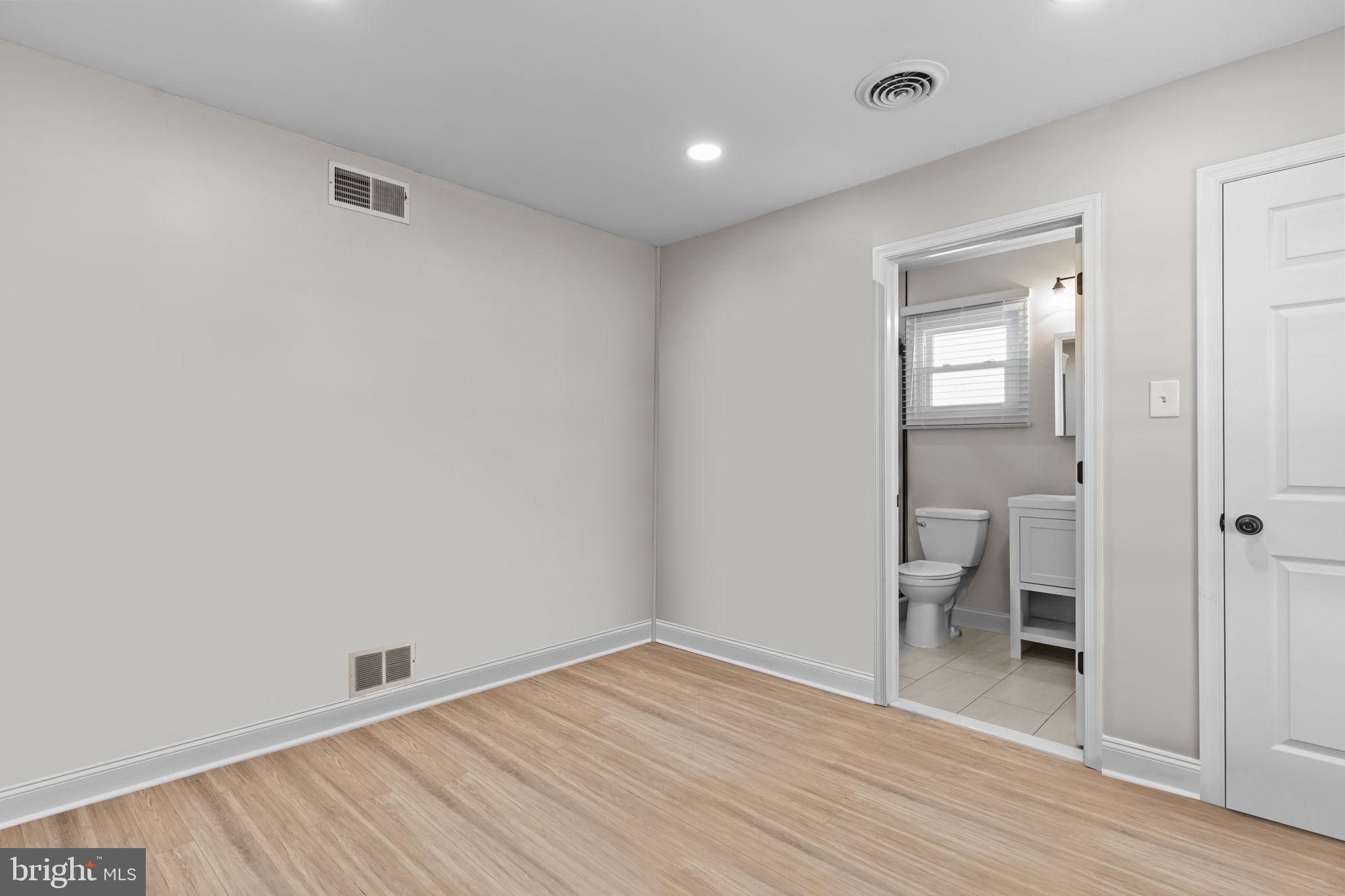 FAIRLESS HILLS - Residential Lease