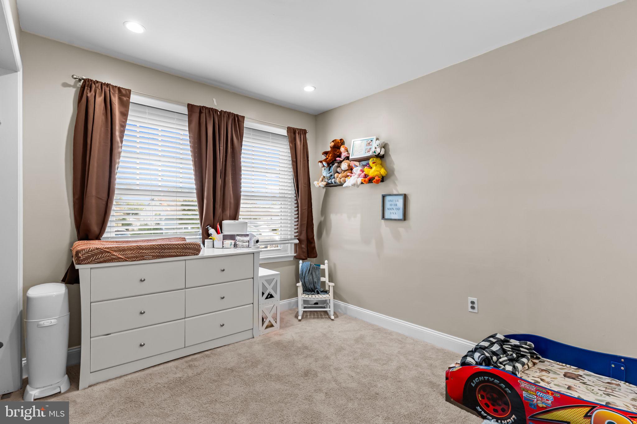 FAIRLESS HILLS - Residential Lease