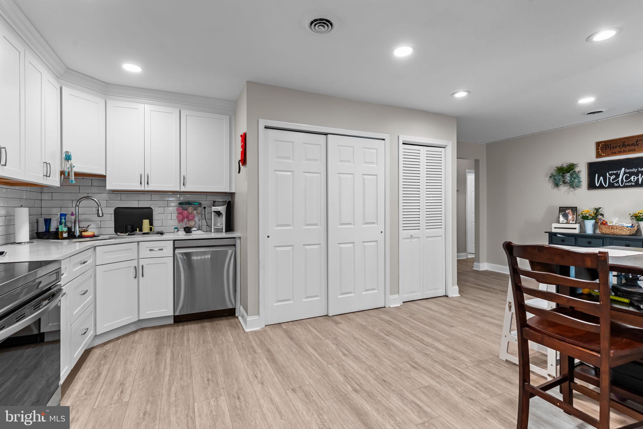 FAIRLESS HILLS - Residential Lease