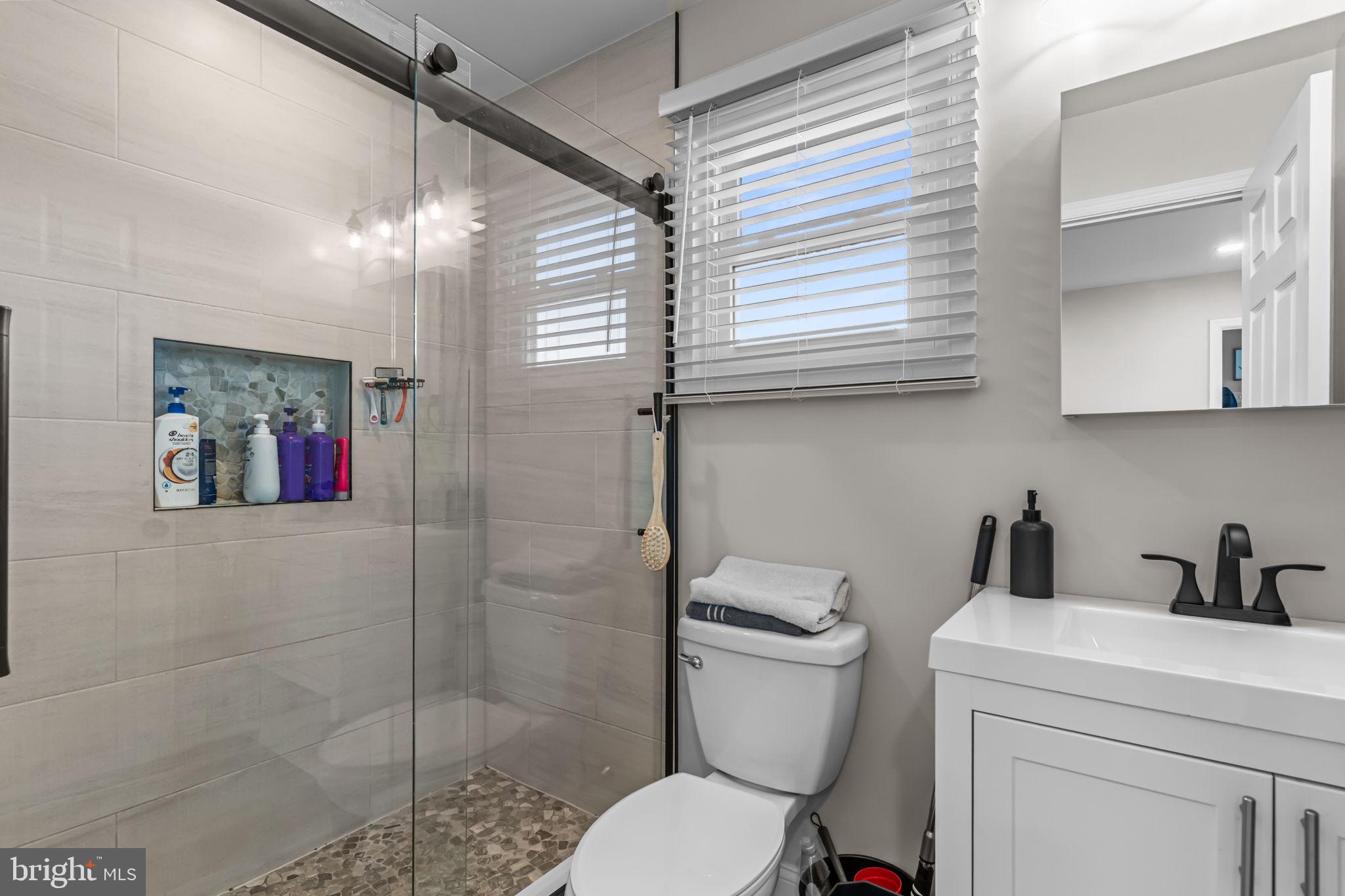 FAIRLESS HILLS - Residential Lease