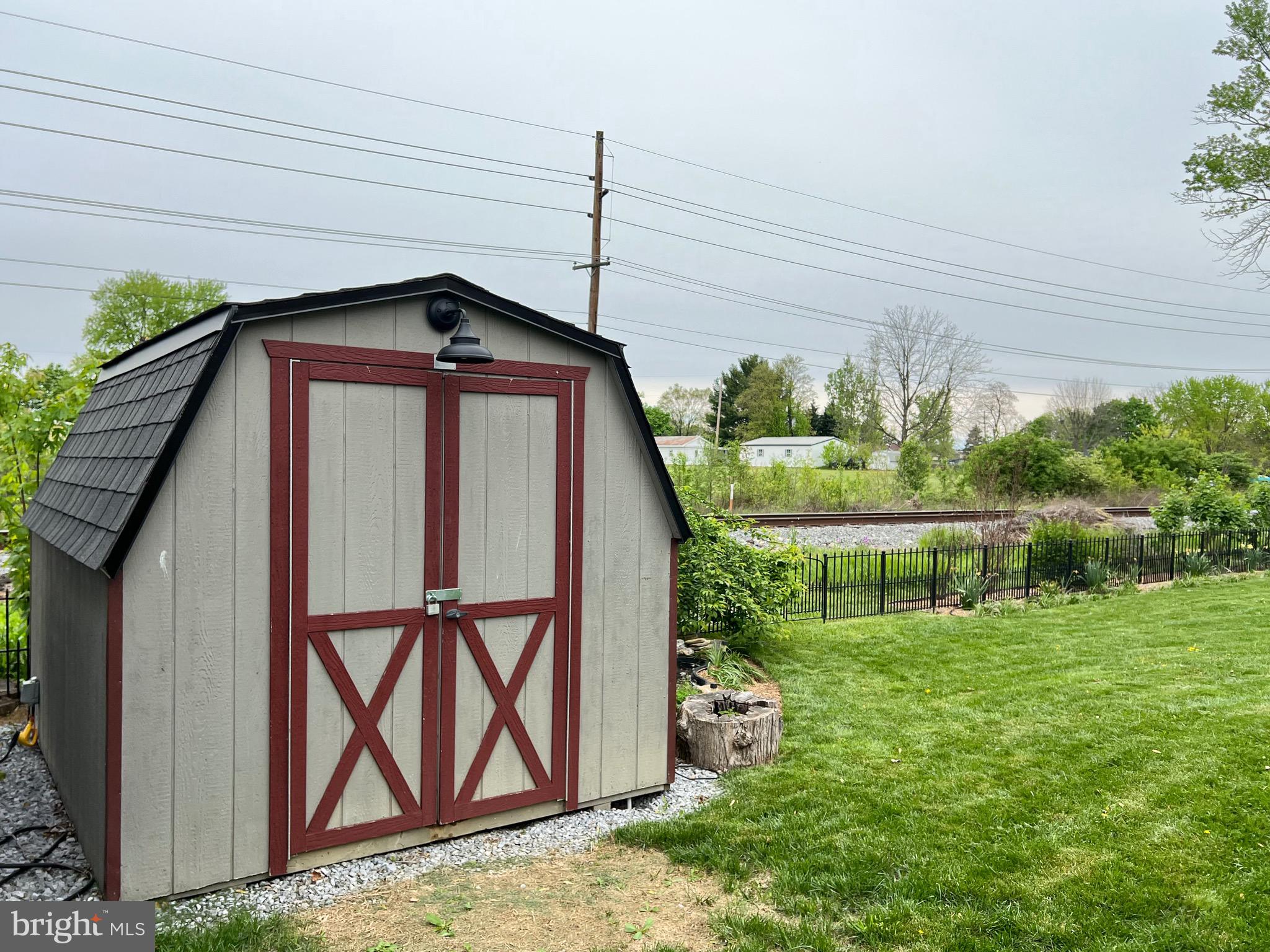 SKY-LIN PARK - Residential