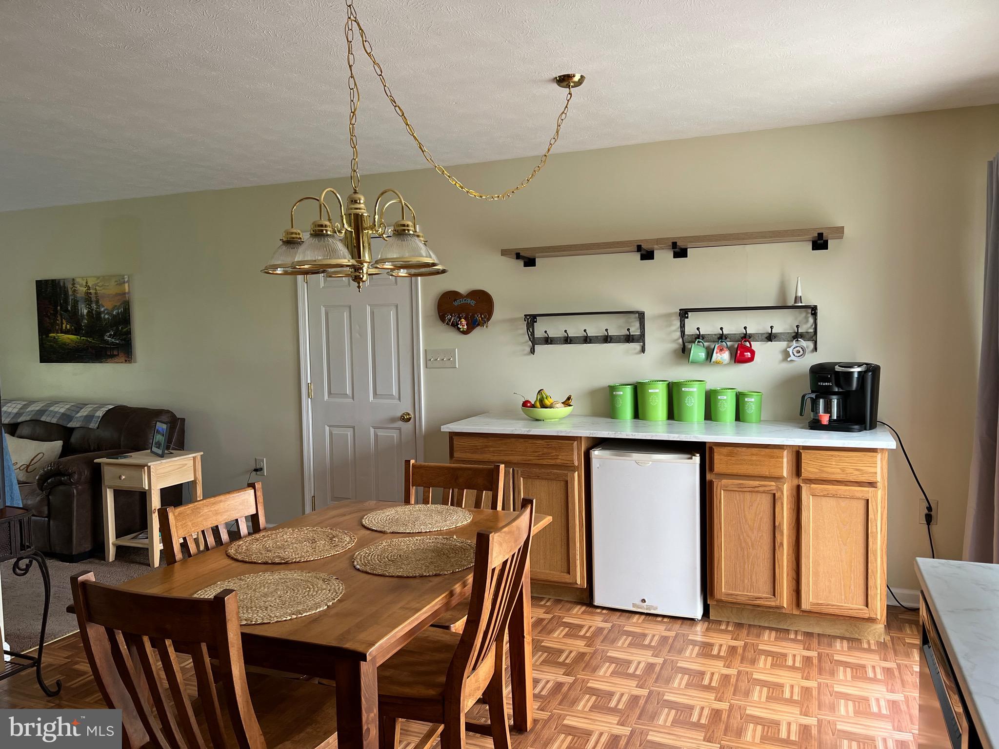 SKY-LIN PARK - Residential