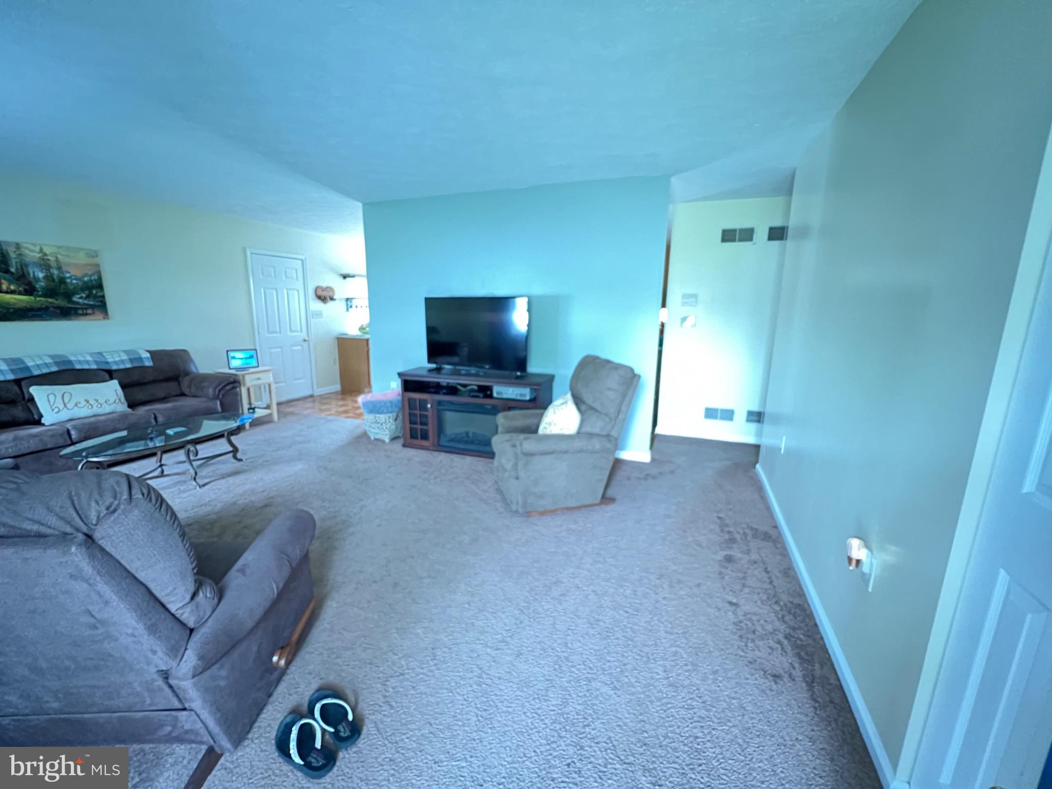 SKY-LIN PARK - Residential