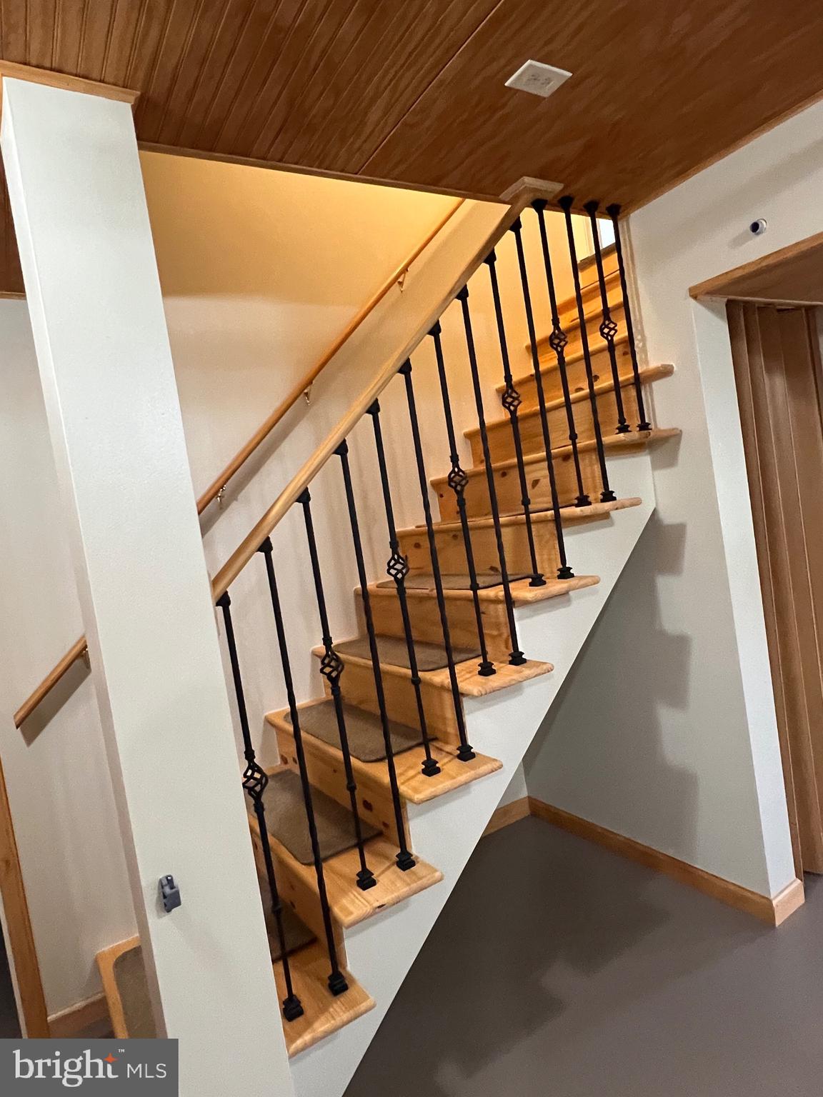 SKY-LIN PARK - Residential