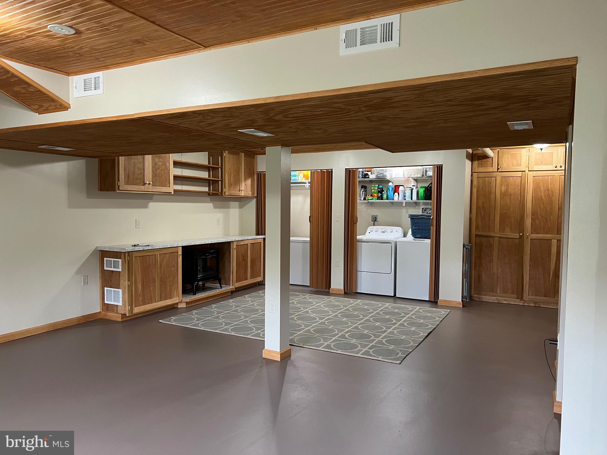 SKY-LIN PARK - Residential