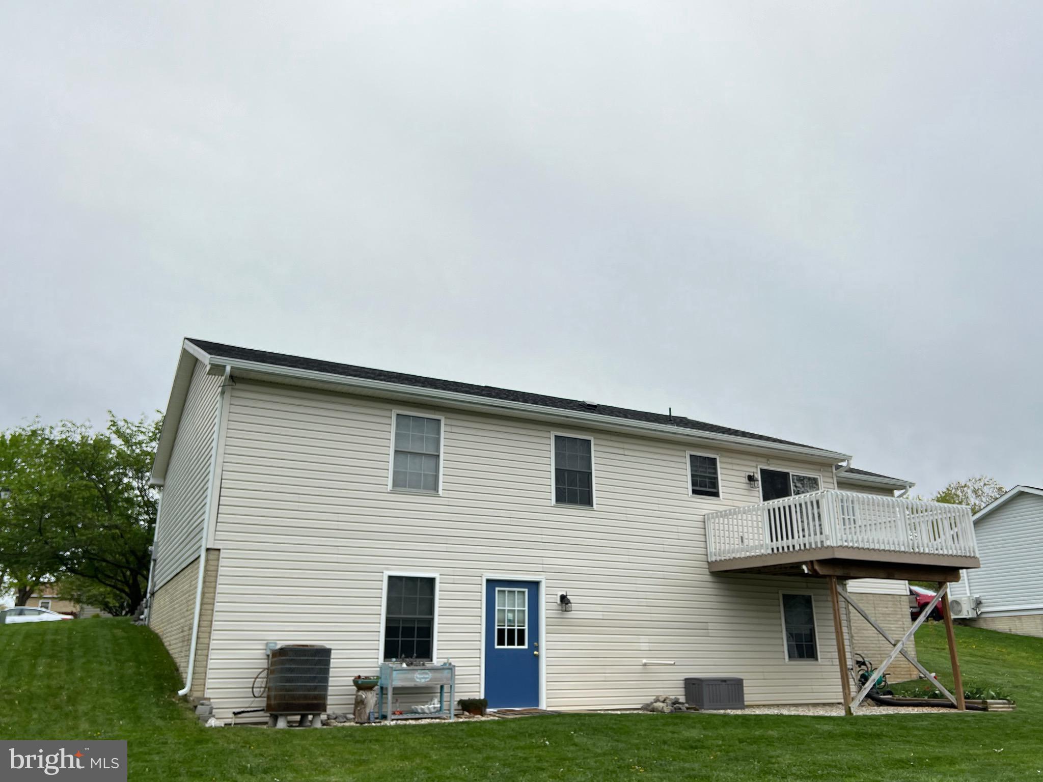 SKY-LIN PARK - Residential