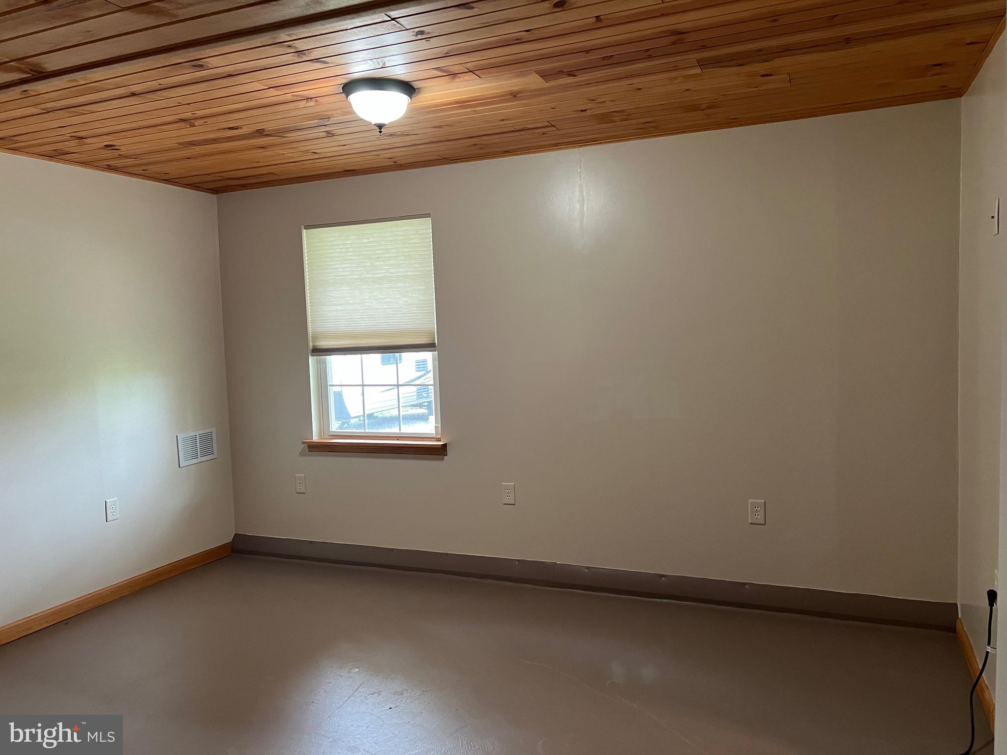 SKY-LIN PARK - Residential