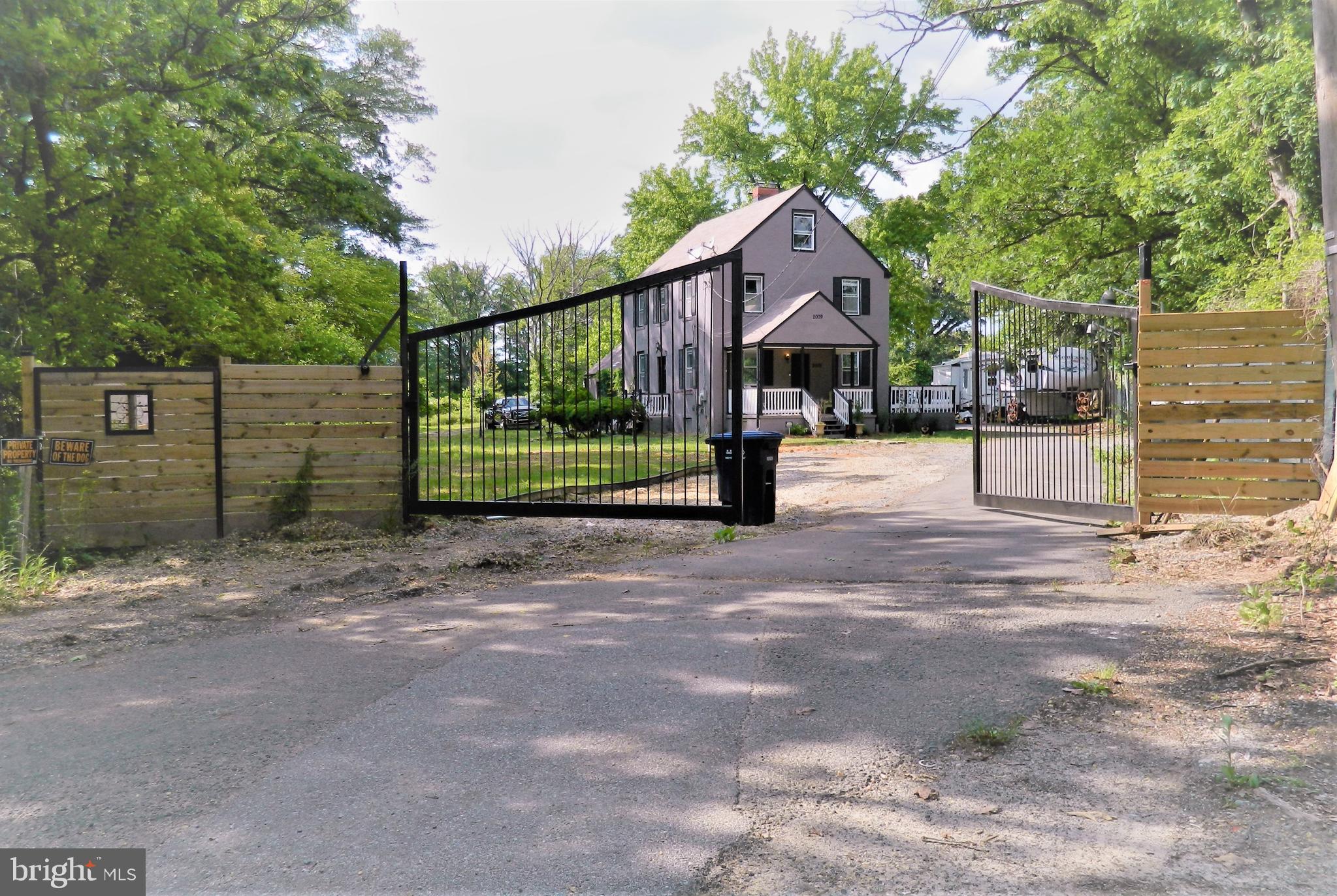 HOLLY SPRINGS - Residential