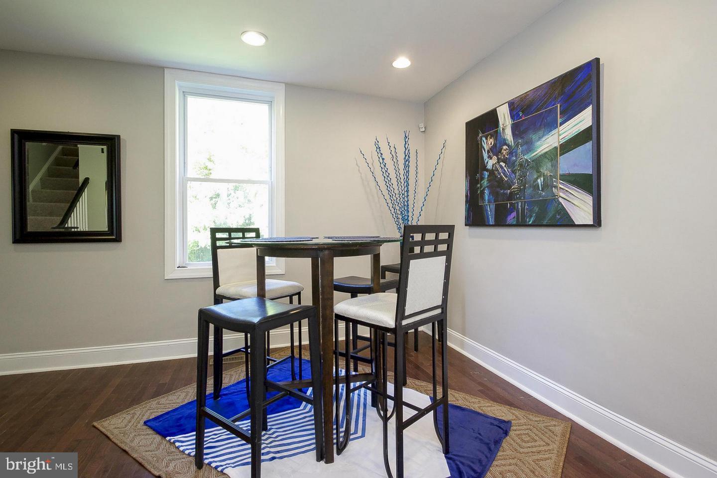 HOLLY SPRINGS - Residential