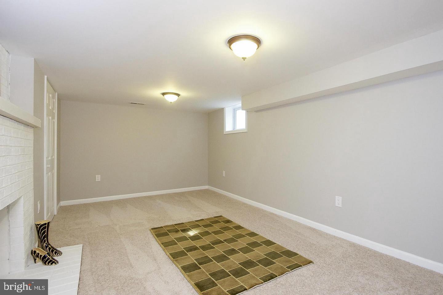 HOLLY SPRINGS - Residential