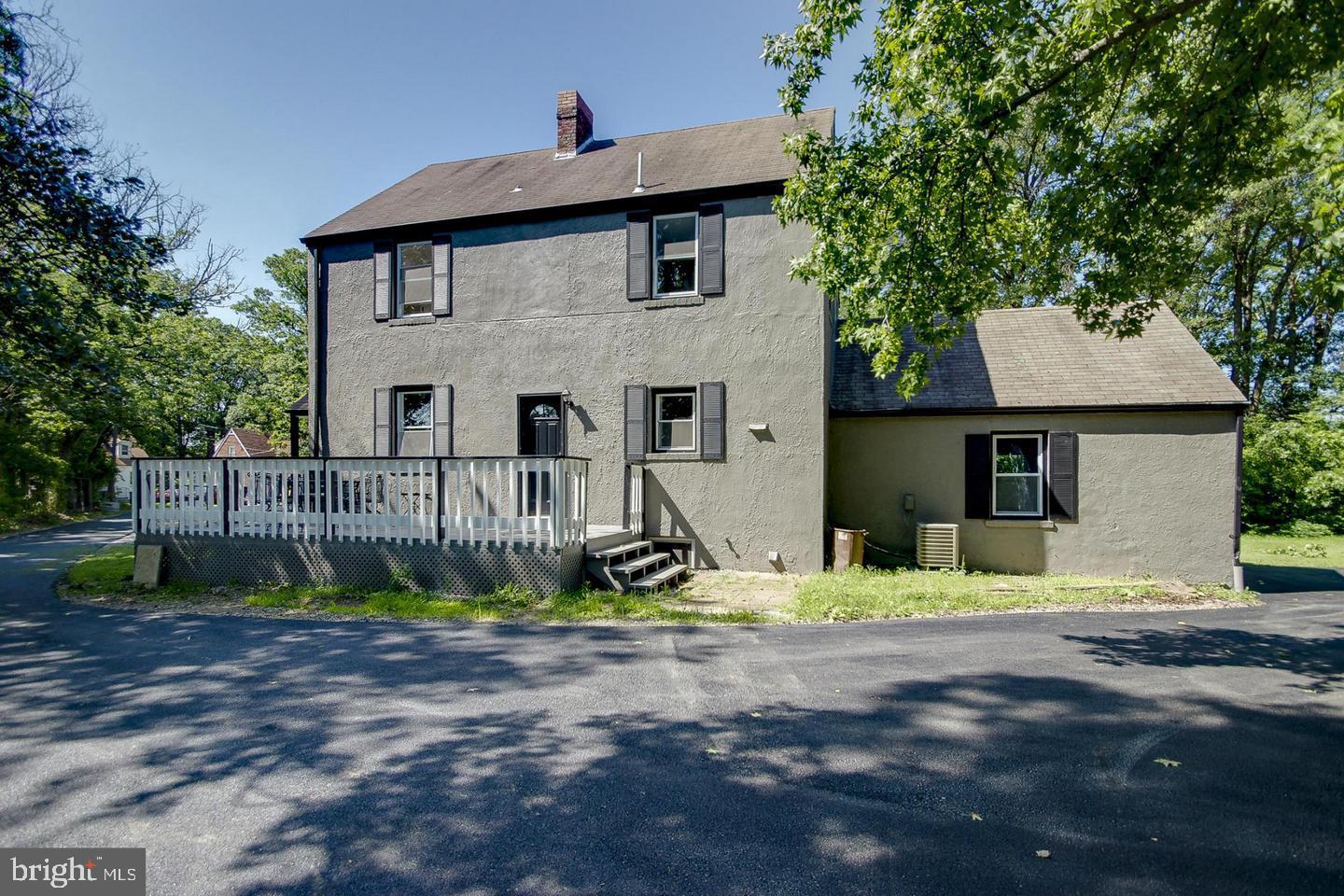 HOLLY SPRINGS - Residential