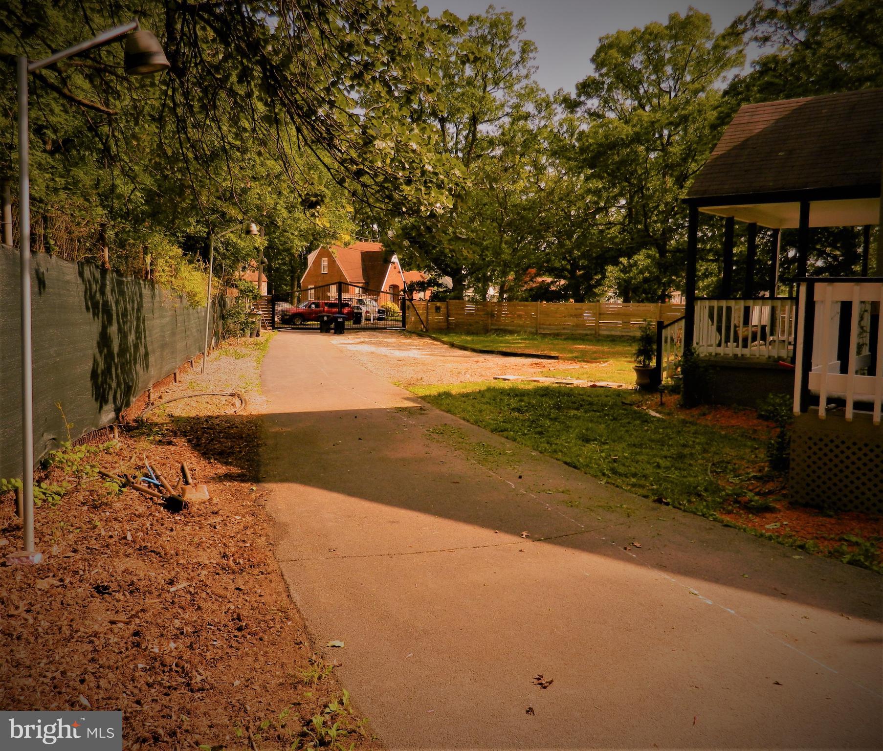 HOLLY SPRINGS - Residential