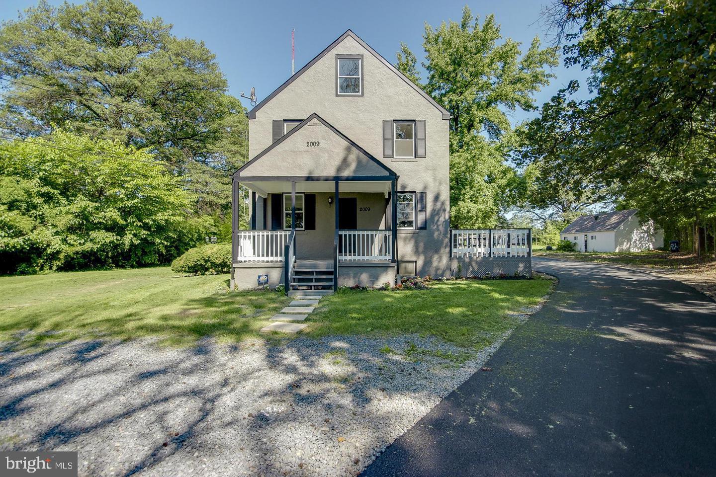 HOLLY SPRINGS - Residential