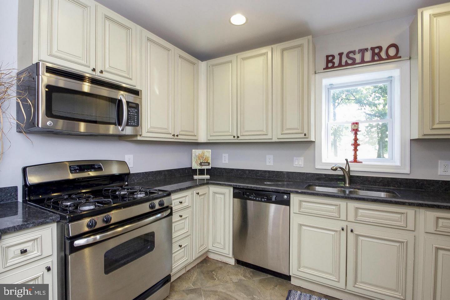 HOLLY SPRINGS - Residential