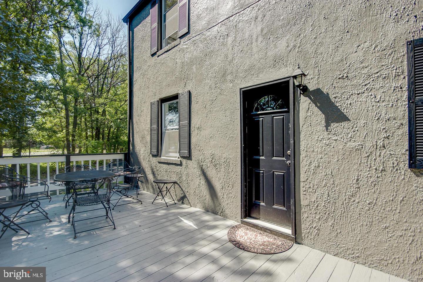 HOLLY SPRINGS - Residential