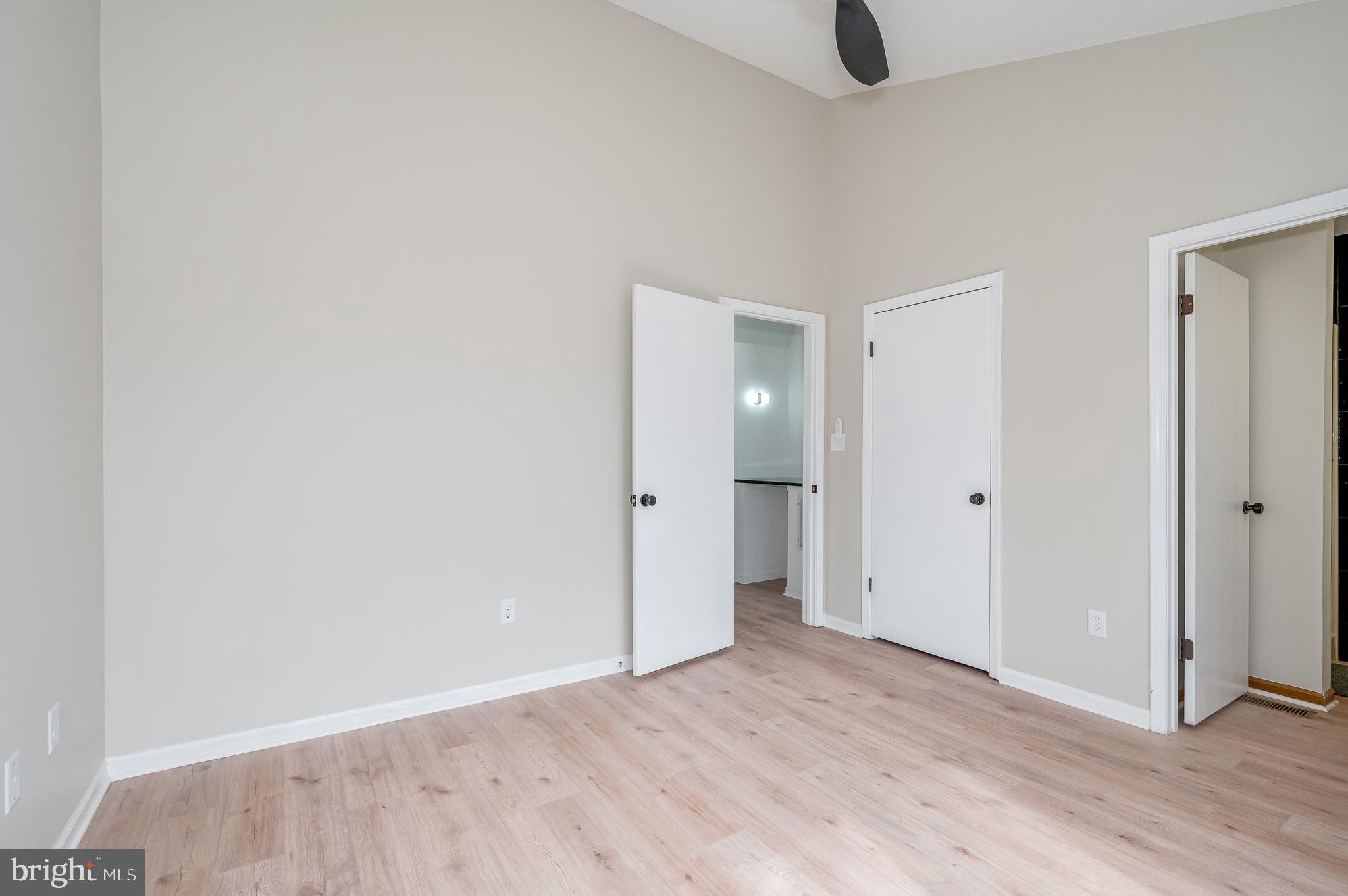 THE WOODS - Residential