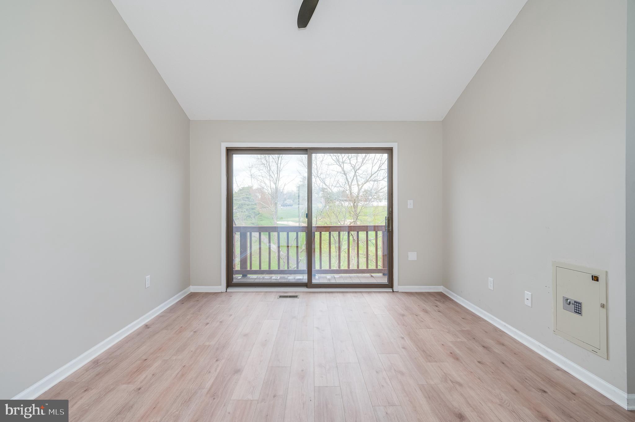 THE WOODS - Residential