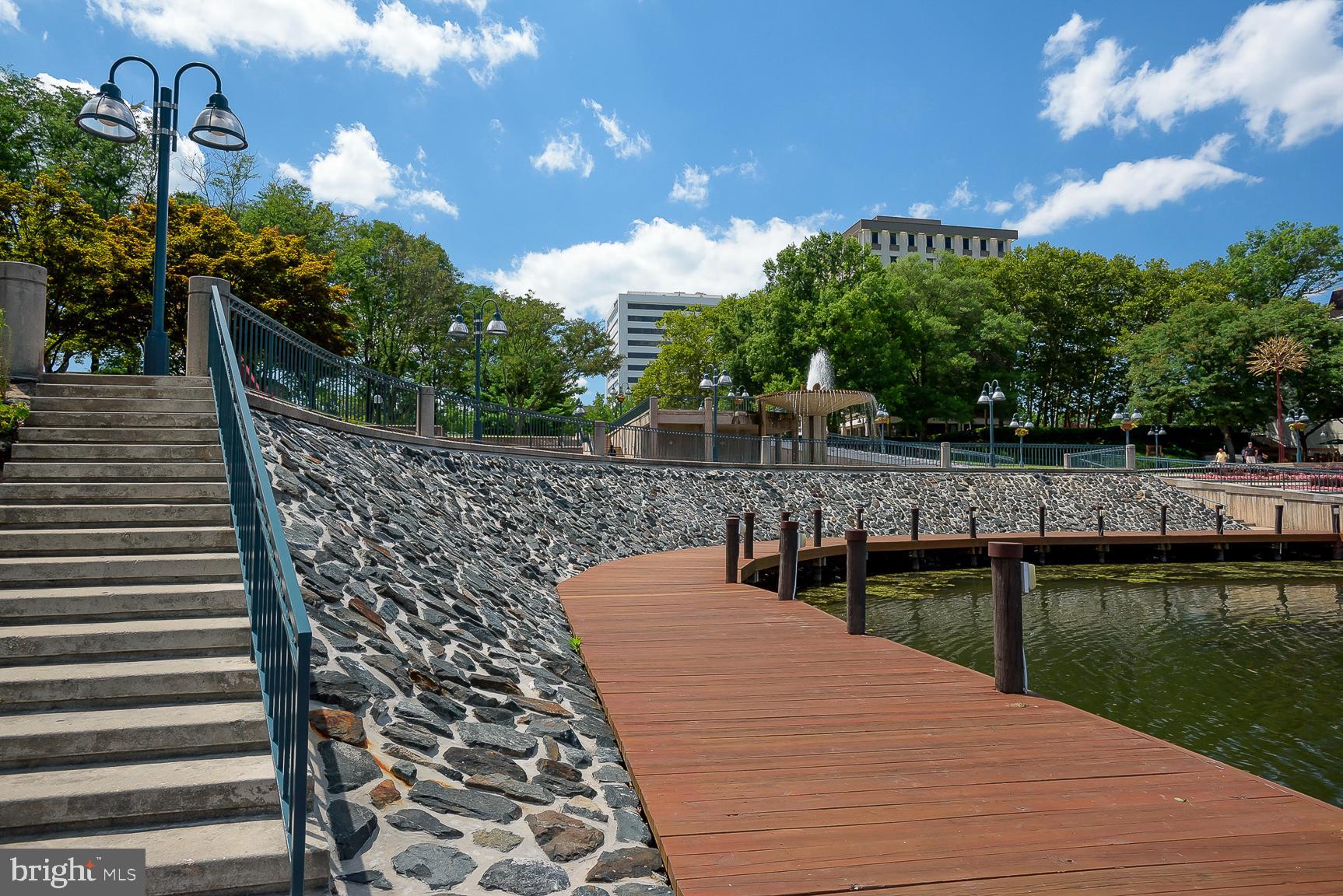 RUNNING BROOK - Residential