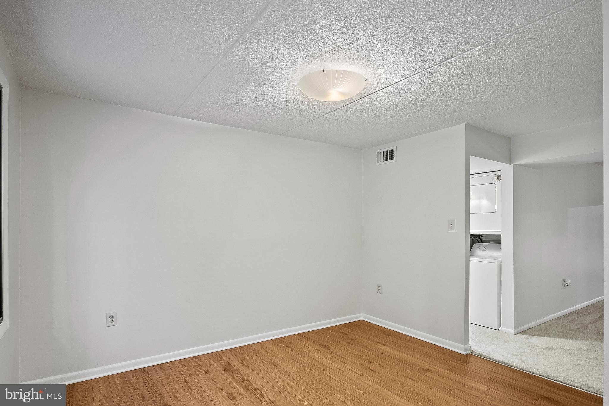 RUNNING BROOK - Residential