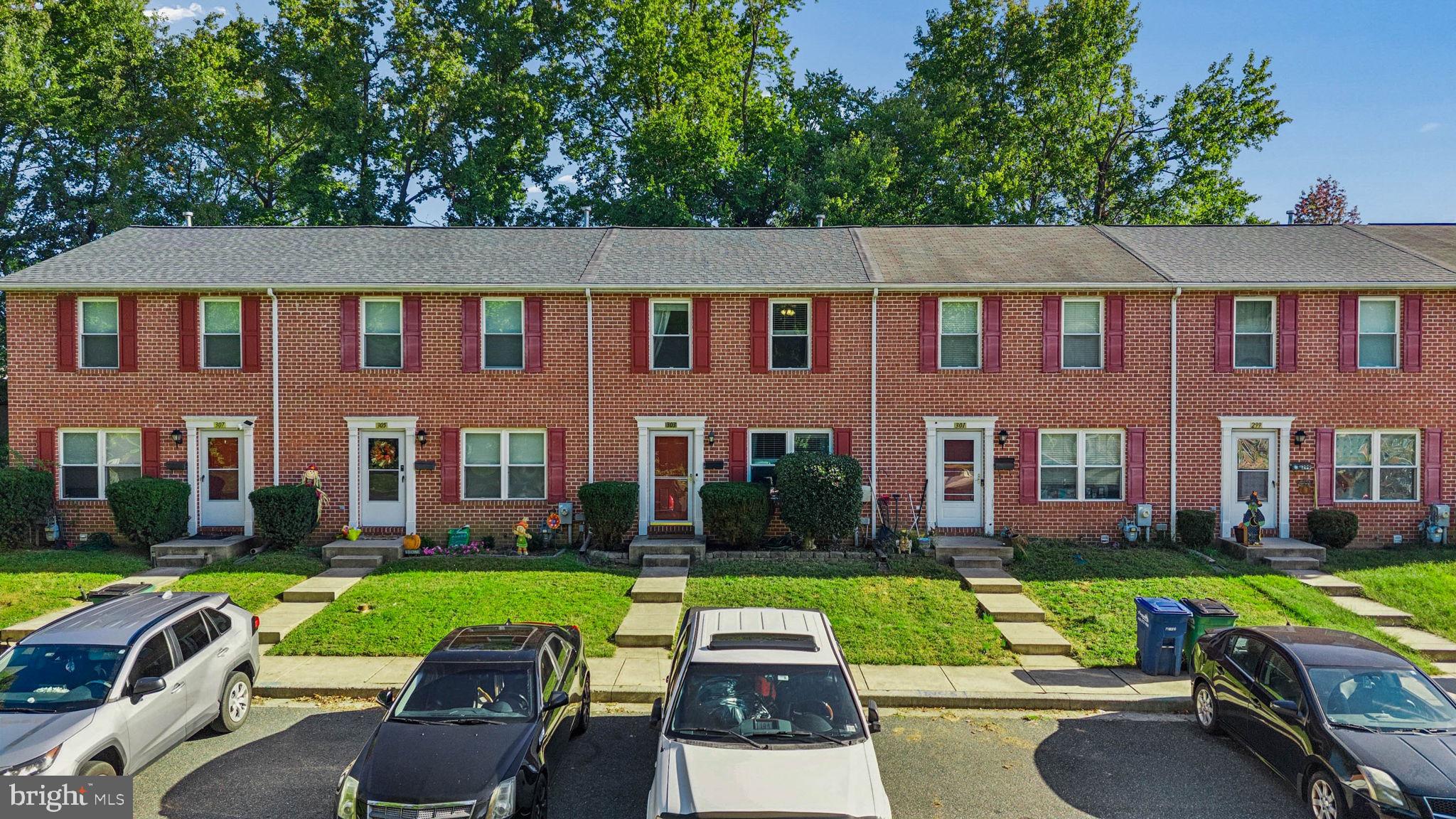 303 CENTER DEEN AVENUE