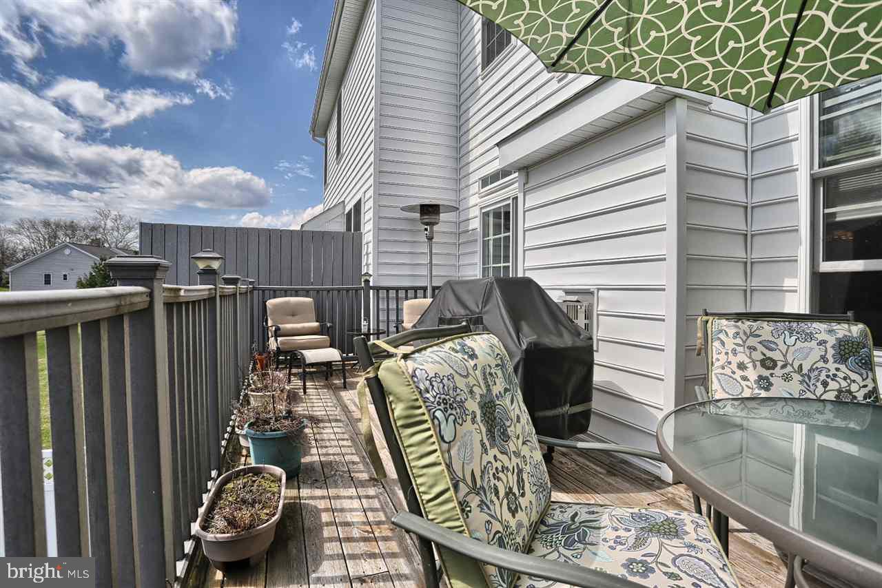 THE ENCLAVE - Residential
