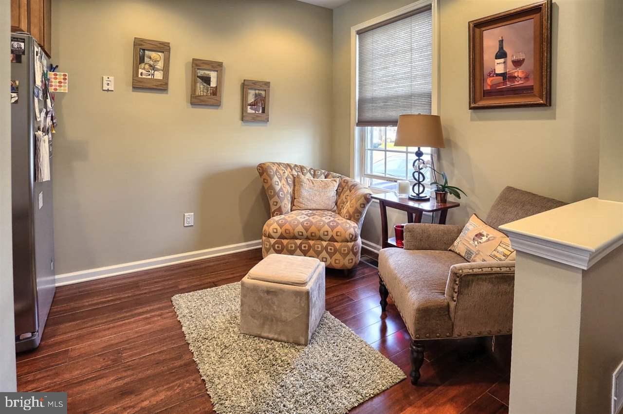 THE ENCLAVE - Residential