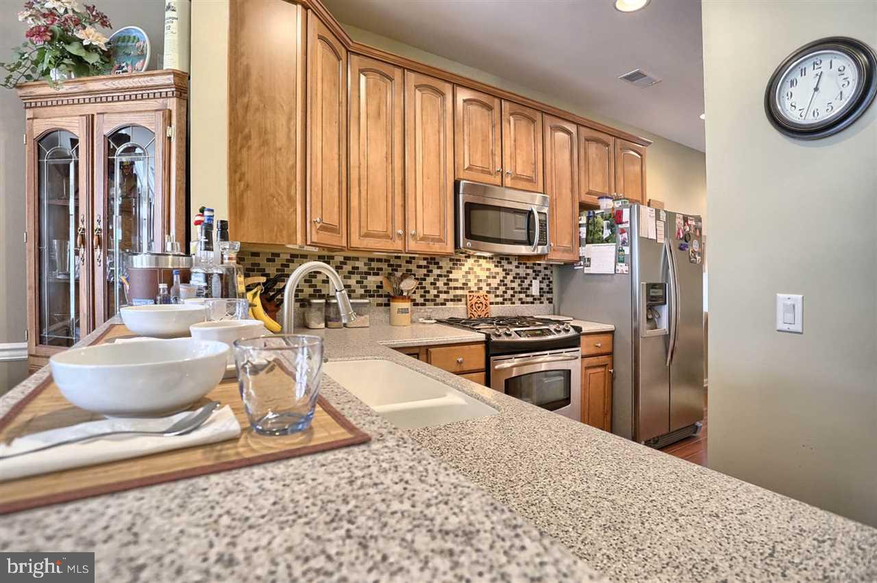 THE ENCLAVE - Residential