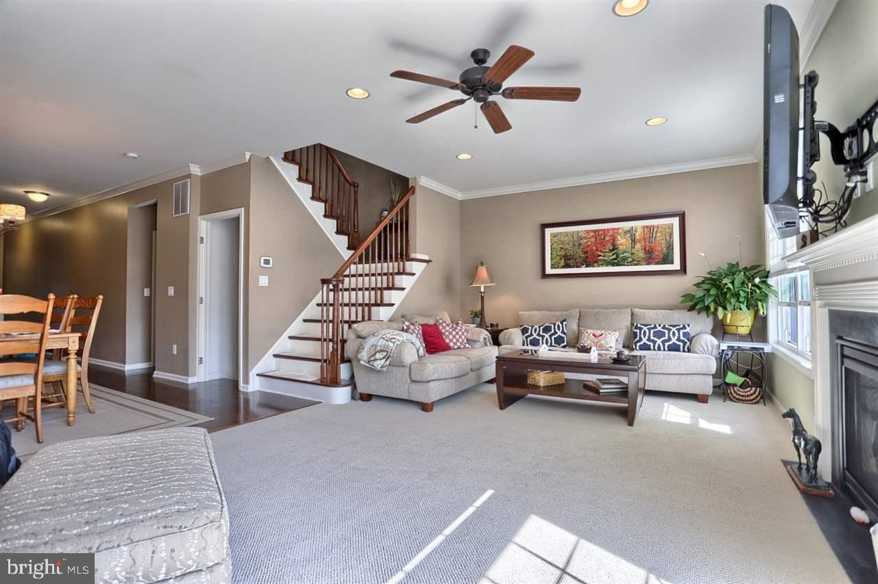THE ENCLAVE - Residential